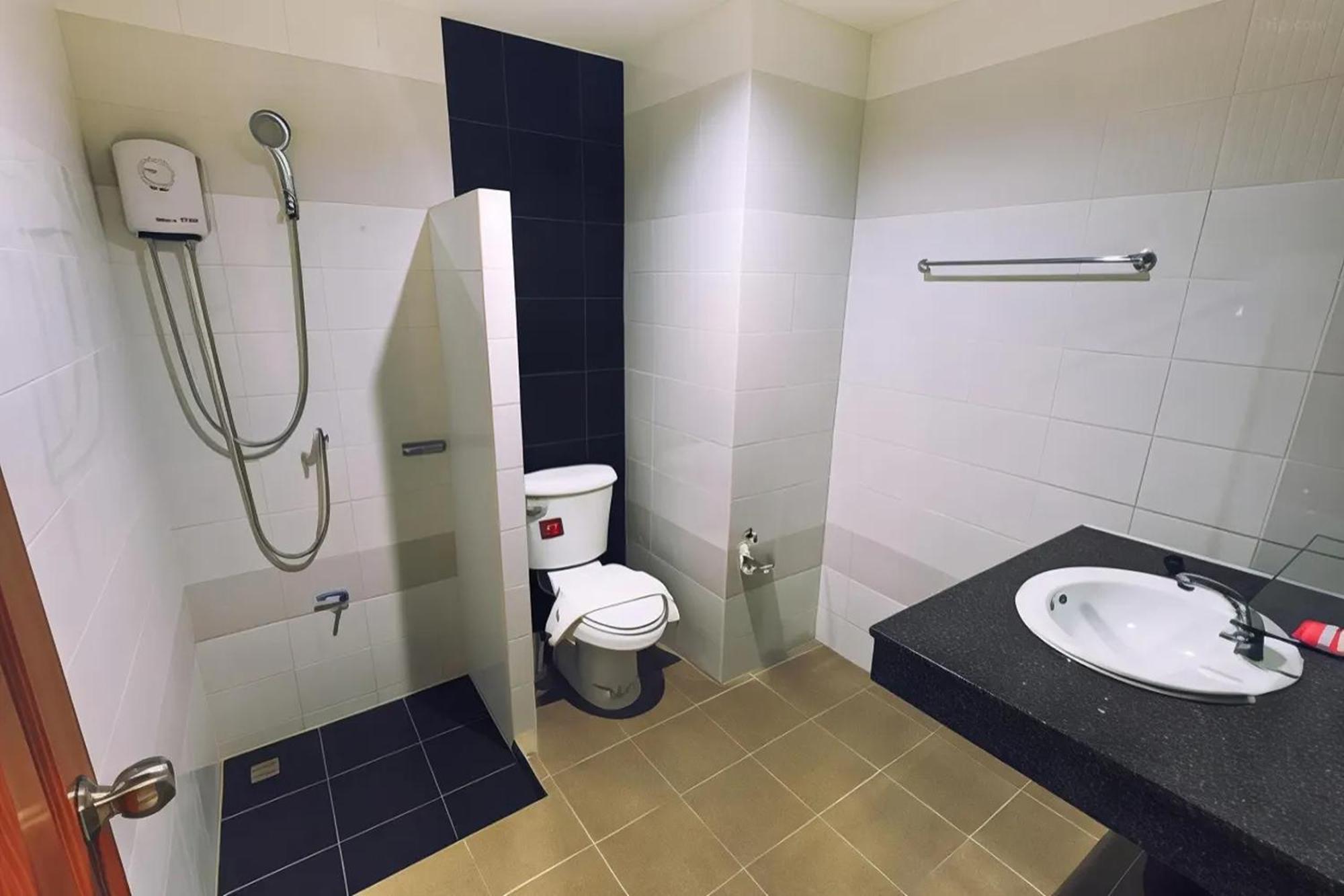 Jj Residence Phuket Town מראה חיצוני תמונה