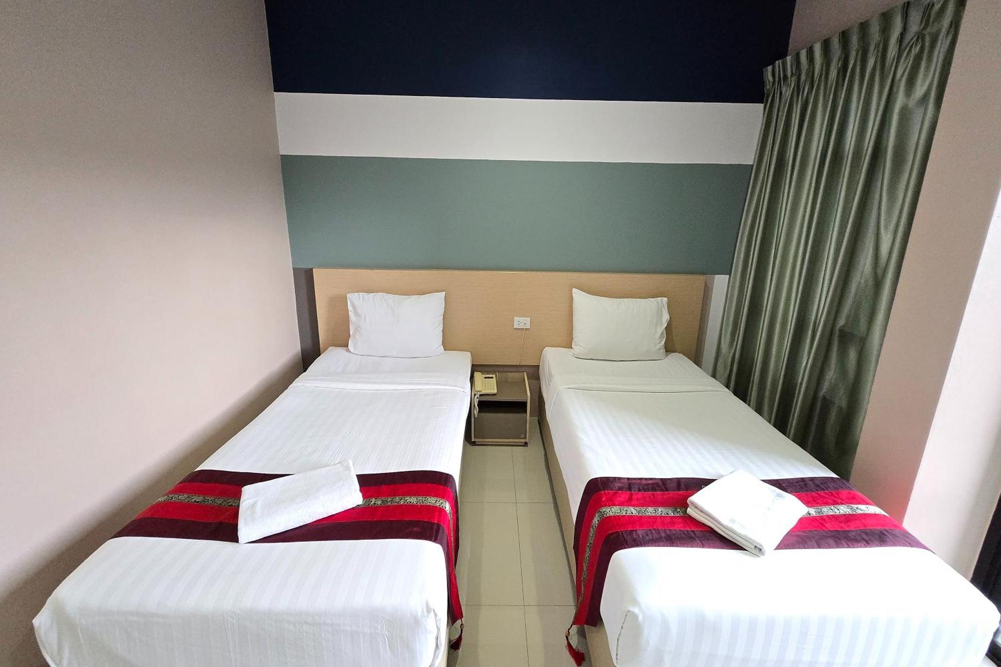 Jj Residence Phuket Town מראה חיצוני תמונה