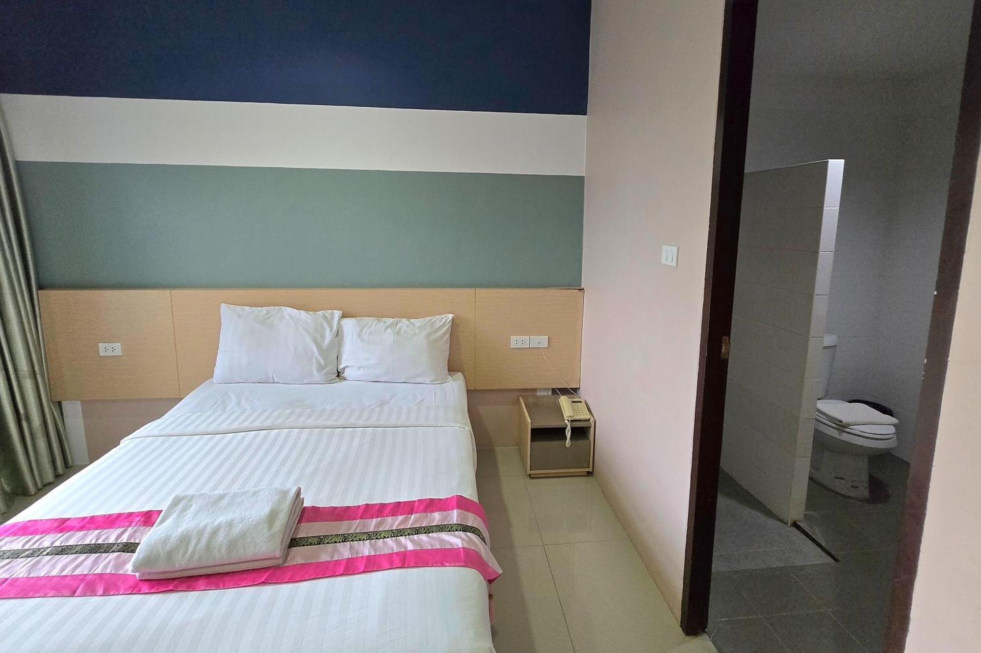 Jj Residence Phuket Town מראה חיצוני תמונה